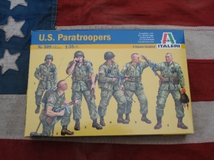 Italeri 0309  U.S.PARATROOPERS soldaatjes/ Para's WO2
